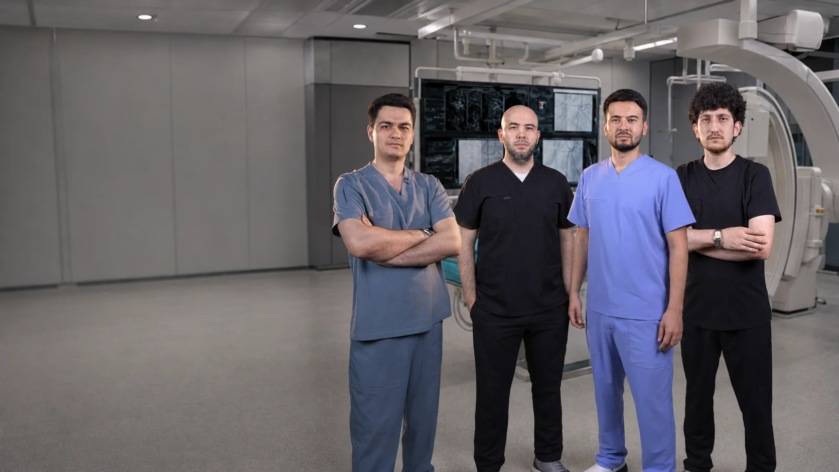 Команда эндоваскулярных хирургов STENT.UZ